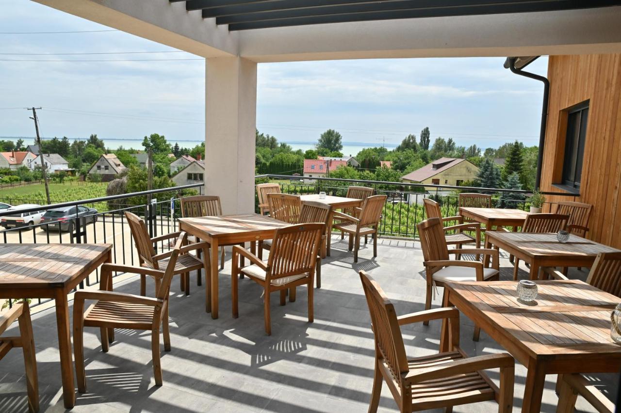 Domaine Edegger - Organic Winery Badacsony Aparthotel Badacsonytomaj Bagian luar foto